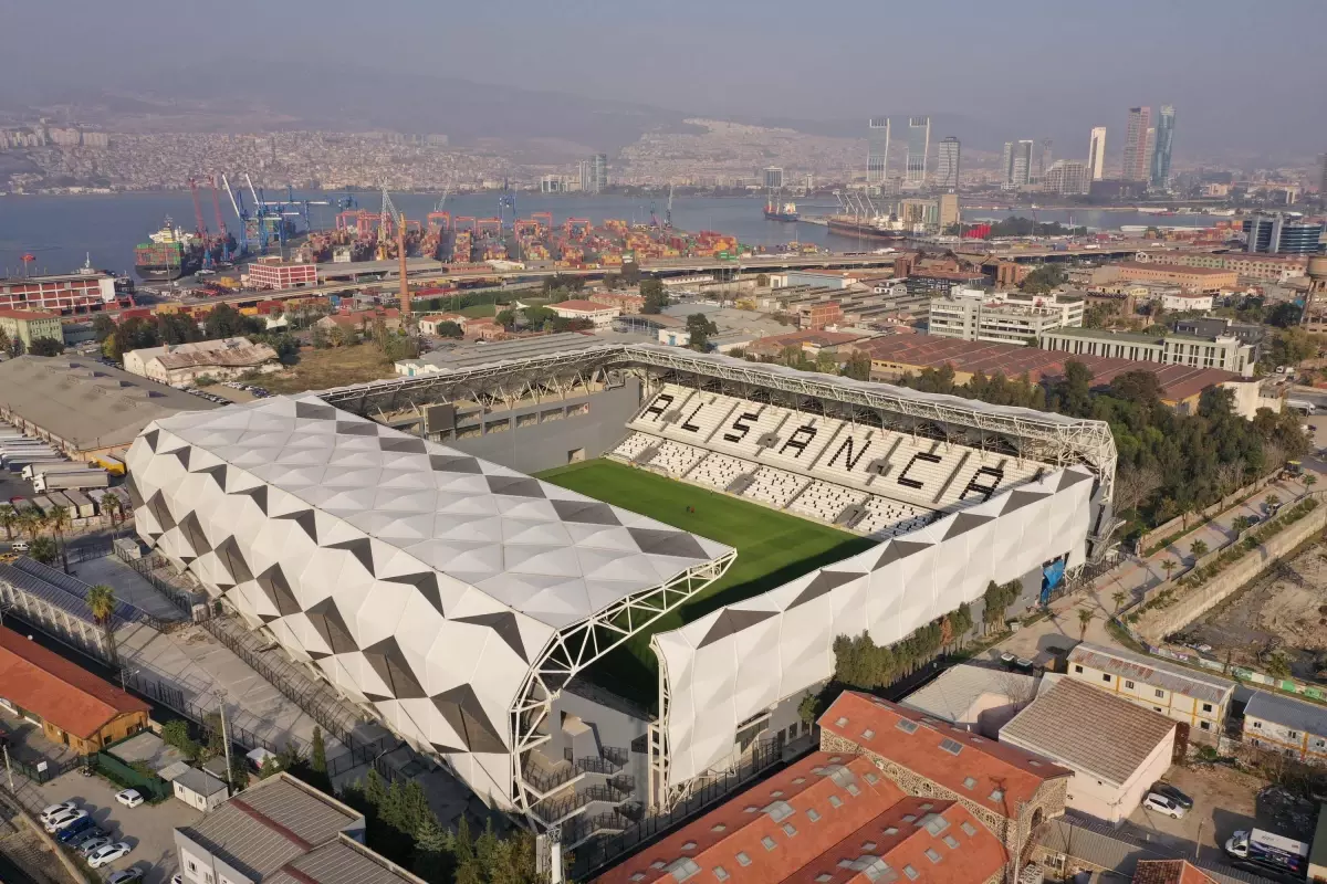 Altay-Karşıyaka Derbisi 3. Lig\'de Yeniden