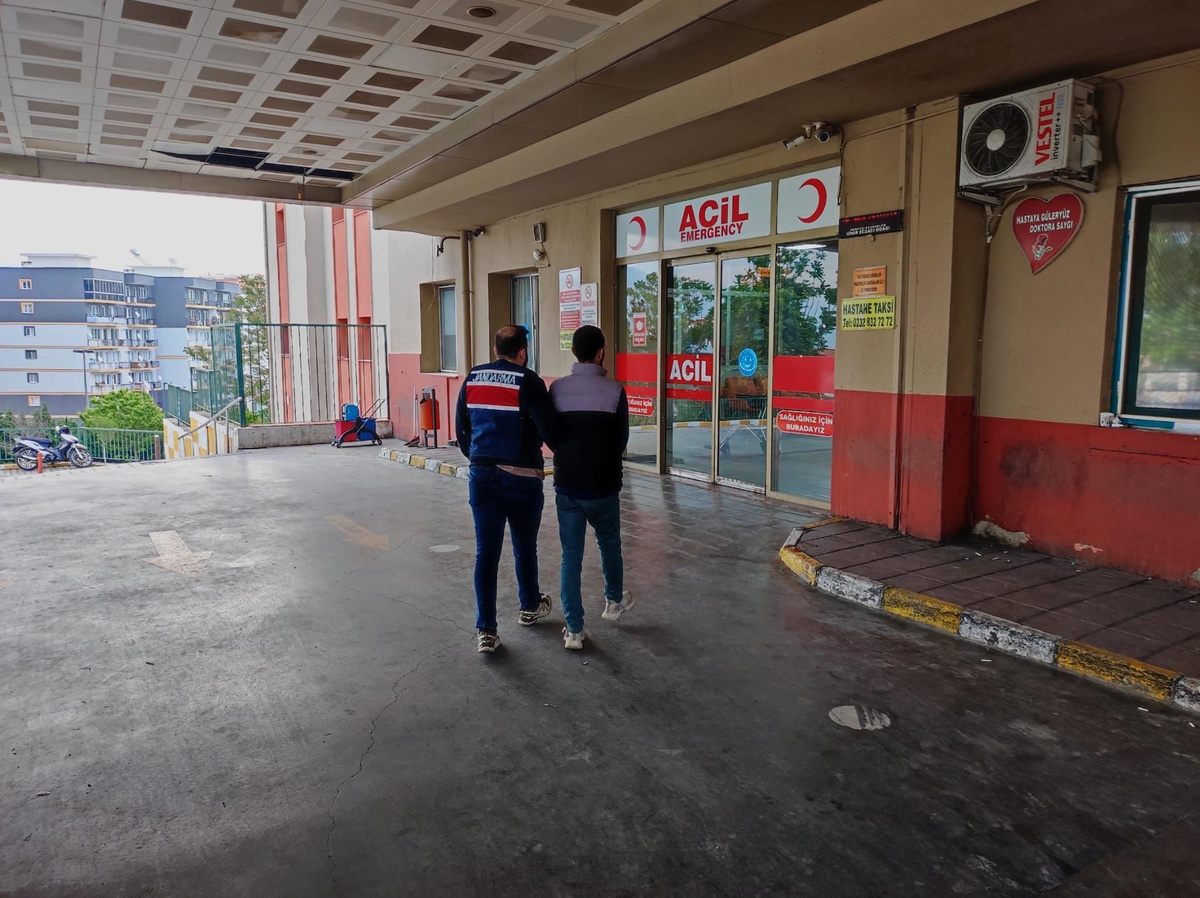 İzmir\'de DEAŞ Operasyonu: 18 Gözaltı