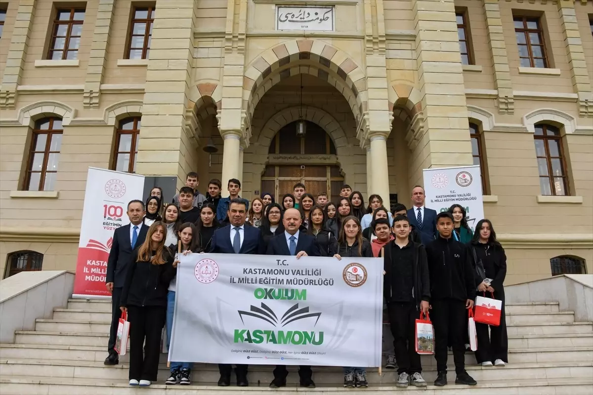 Kastamonu Valisi Öğrencilerle Buluştu