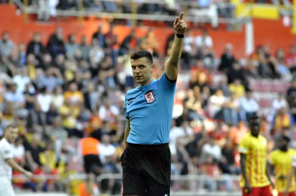 Konyaspor - Beşiktaş Maçında VAR Ümit Öztürk