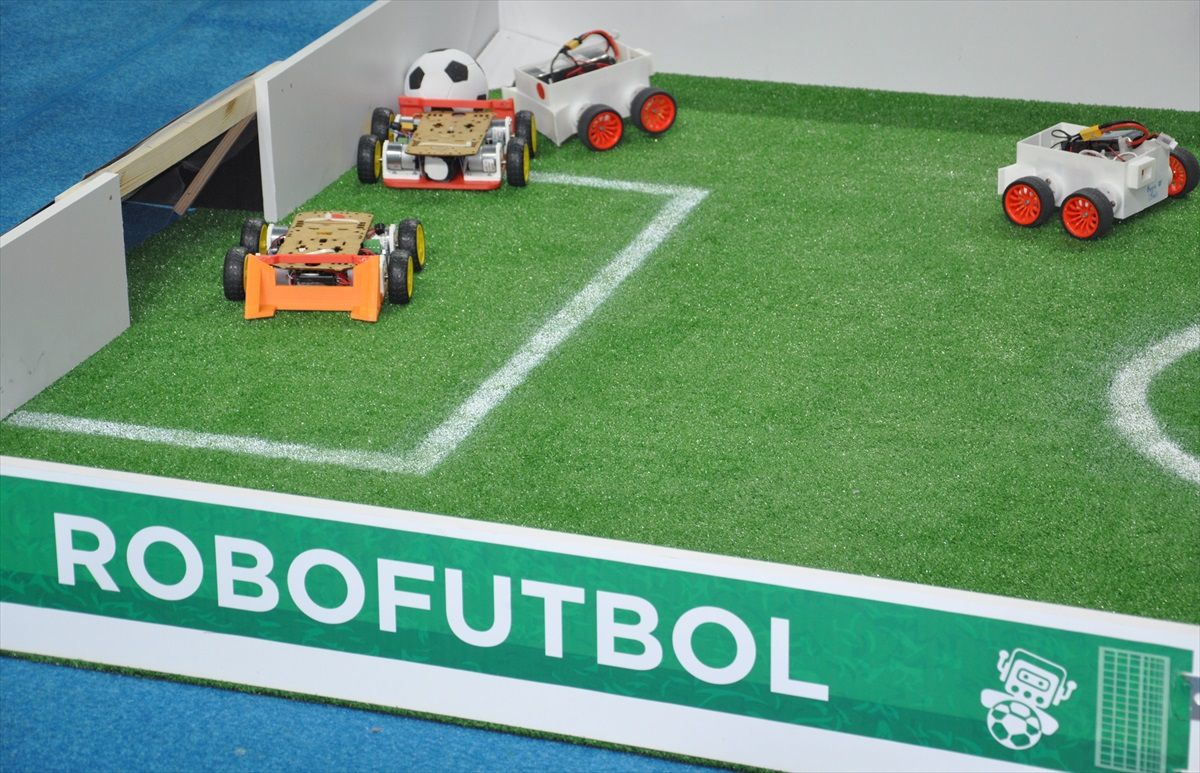 Kütahya\'da Ulusal Robot Yarışması Başladı