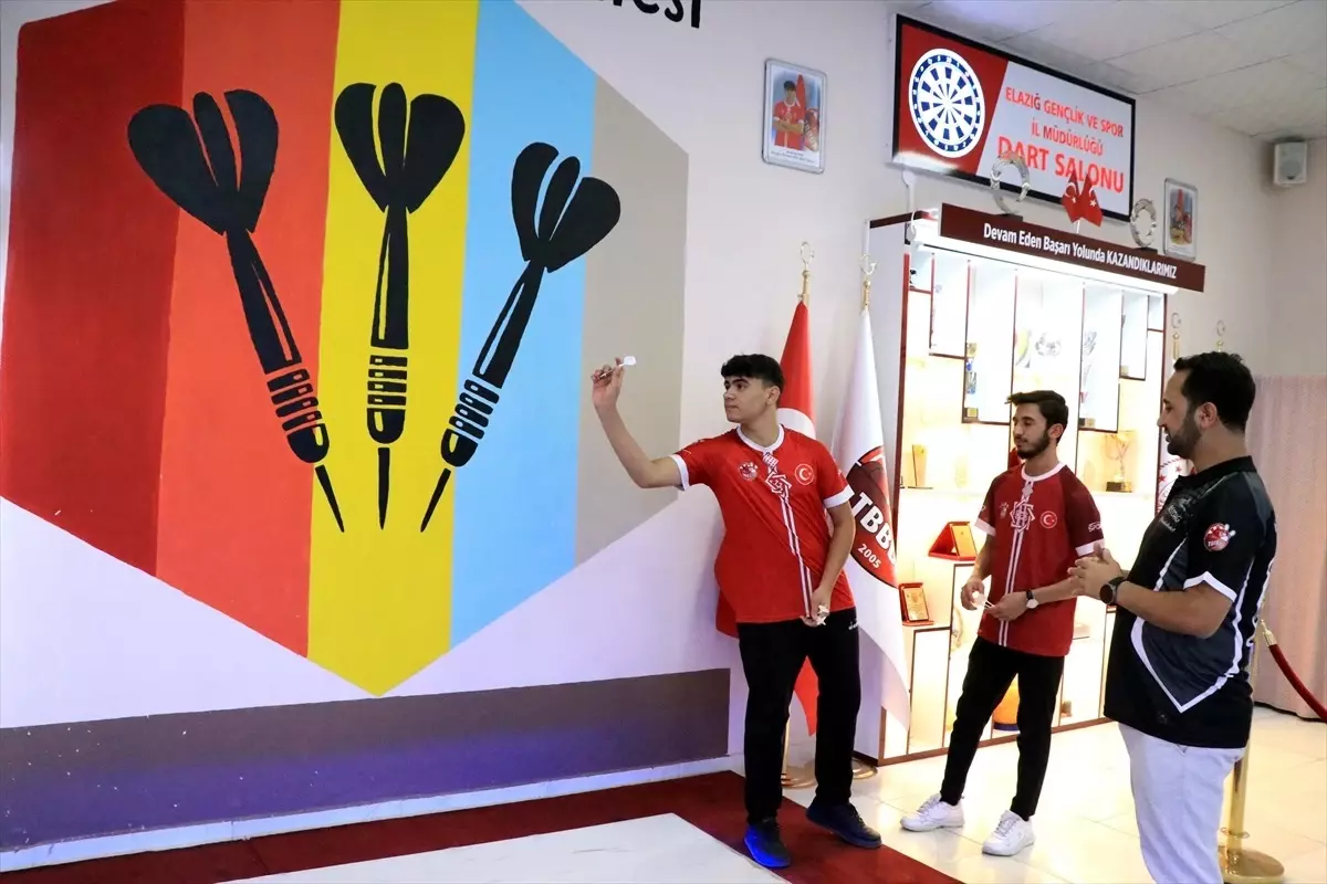 Elazığlı Dartçılar Dünya Şampiyonası\'na Hazırlanıyor