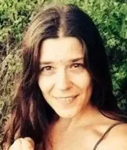 Rus kadın, 2 küçük çocuğuyla birlikte Hindistan'daki mağarada 8 yıl yaşadı