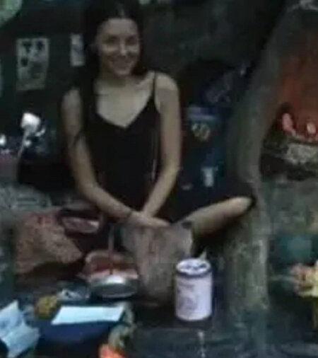 Rus kadın, 2 küçük çocuğuyla birlikte Hindistan'daki mağarada 8 yıl yaşadı