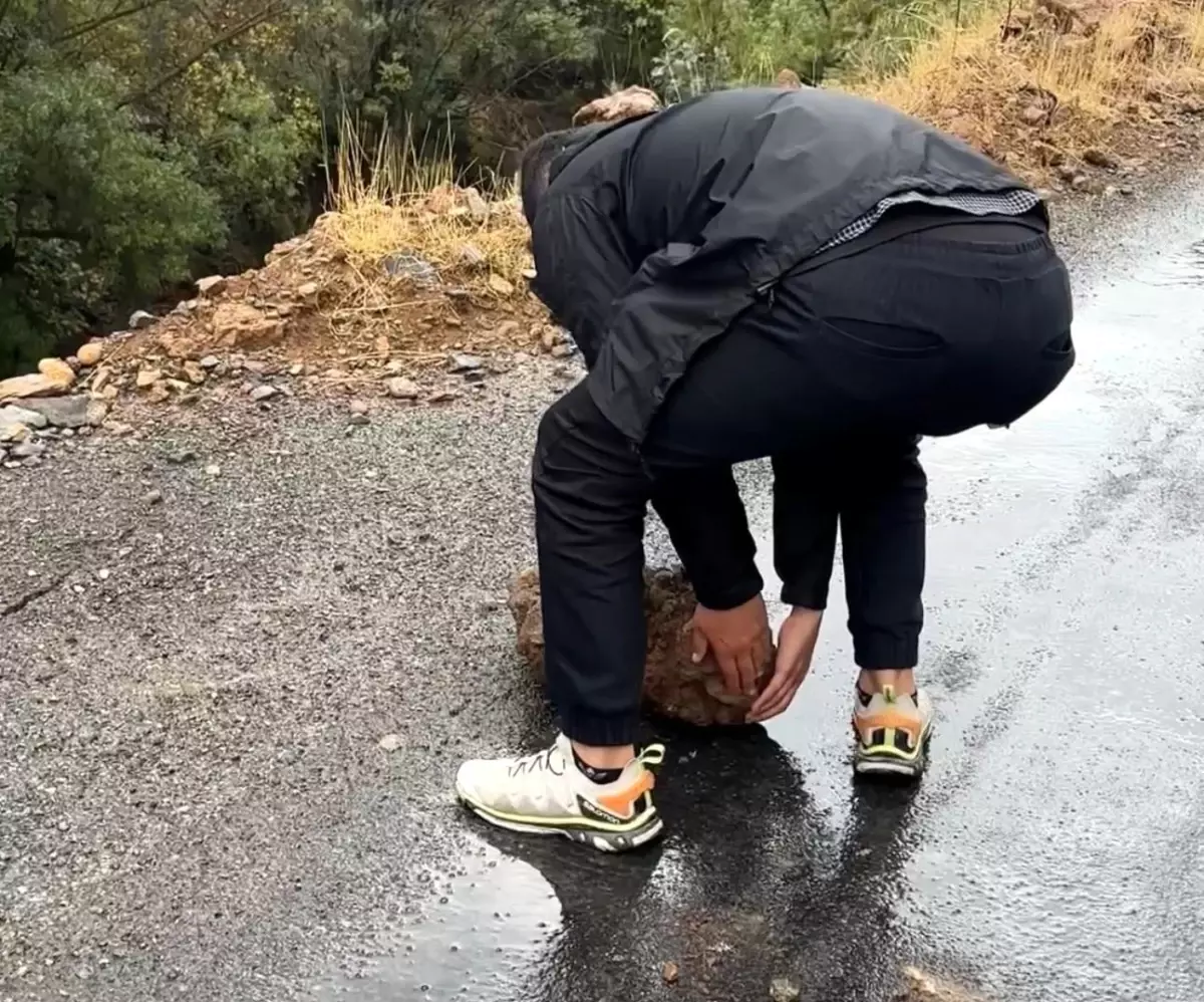 Kaya Parçaları Temizlendi