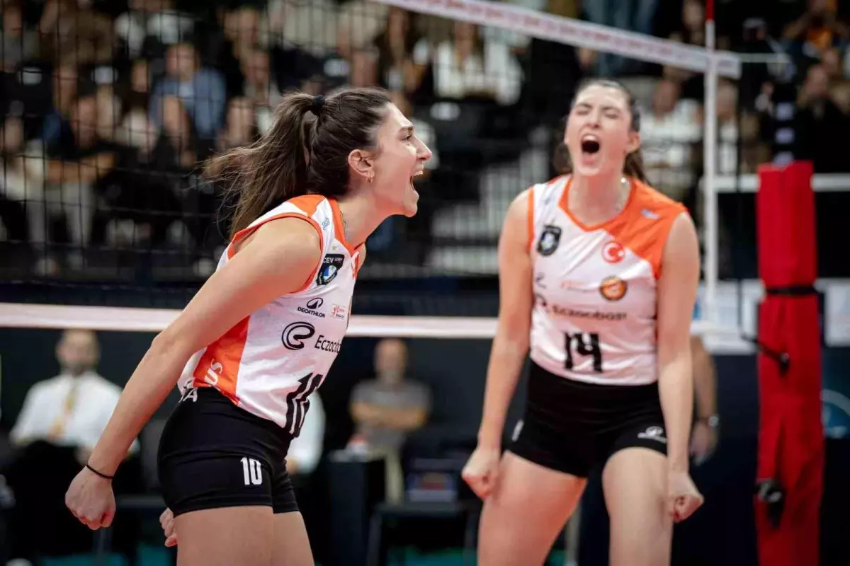 Eczacıbaşı Dynavit Derbide V. Bank\'a Yenildi