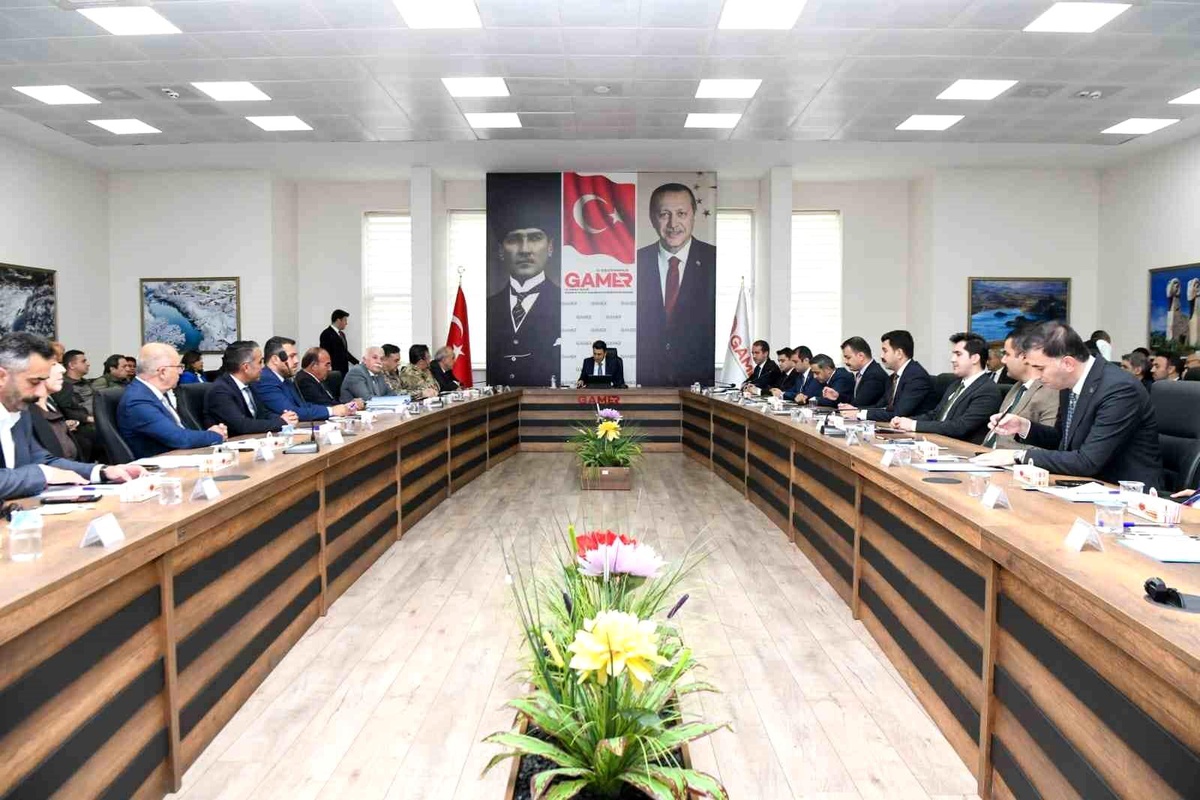 Tunceli\'de 2025 Yılı Yatırım Projeleri Değerlendirildi