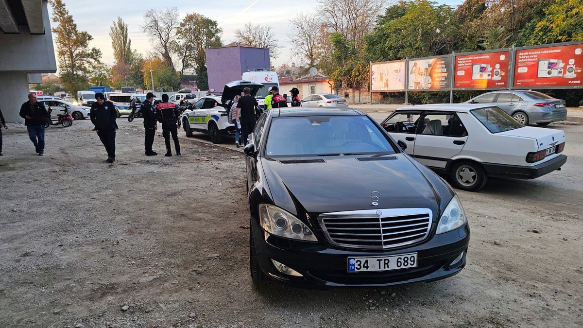Edirne\'de Elektrikli Bisiklet Kazası: Sürücü Hayatını Kaybetti