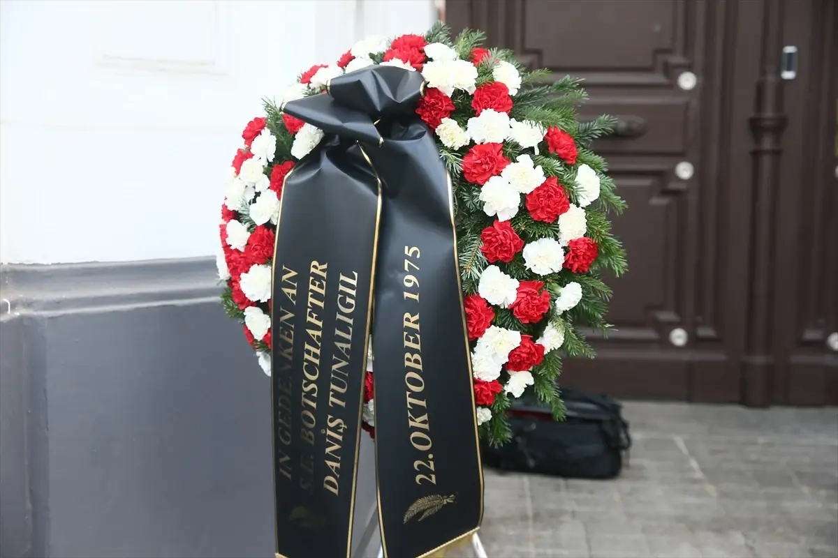 Viyana\'da Ermeni teröristlerce şehit edilen Büyükelçi Tunalıgil anıldı