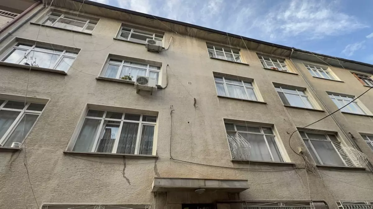 Konya\'da Apartmanda Yangın: Kadın Cesedi Bulundu