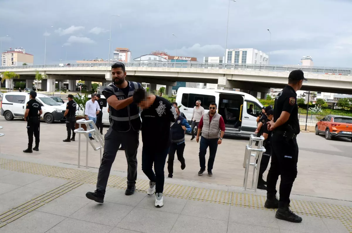 Serik\'te Silahlı Kavga: 6 Şüpheli Adliyeye Sevk Edildi