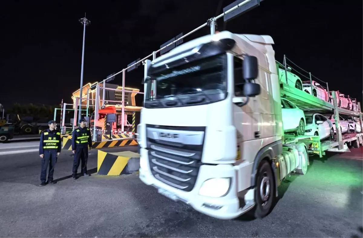 Xinjiang İthalat İhracat Hacmi Yükseldi