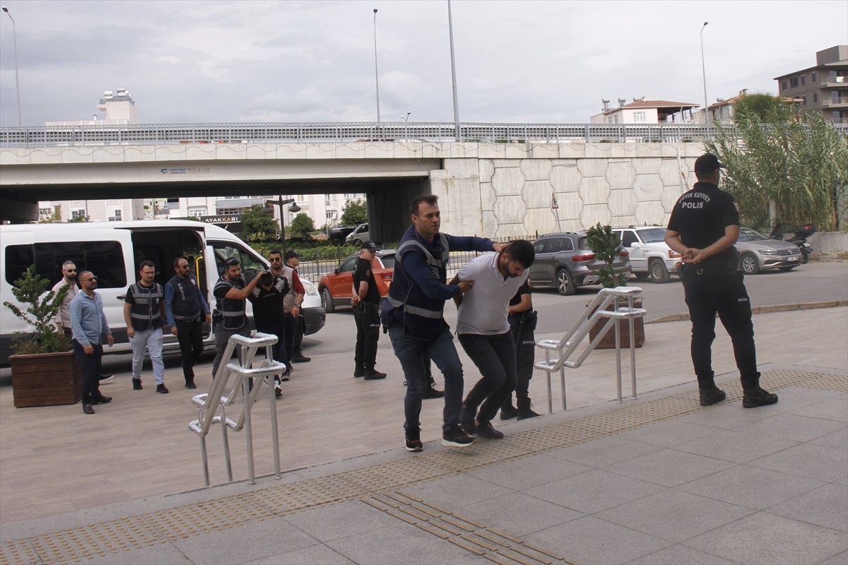Serik\'te Silahlı Kavga: 2 Ölü, 6 Tutuklama