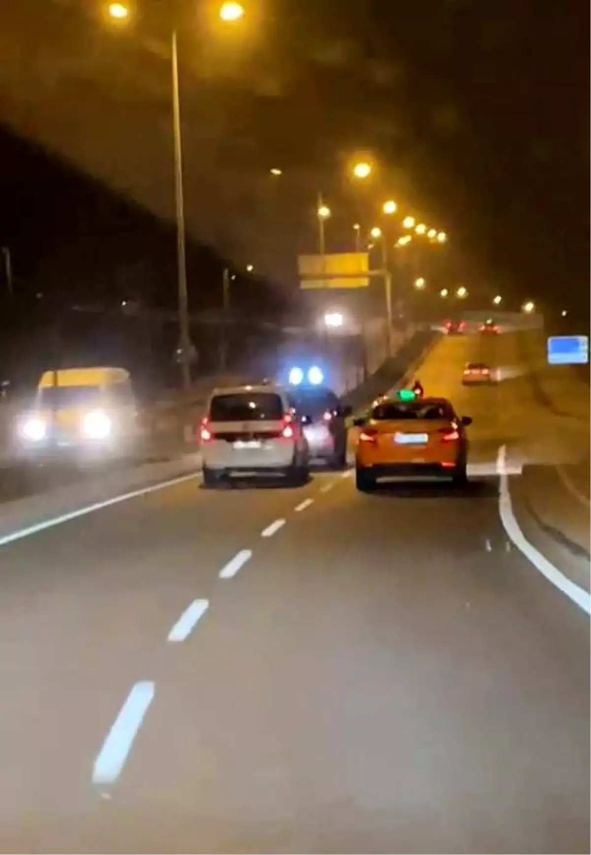 İstanbul\'da Zikzak Yapan Sürücü Tehlike Saçtı