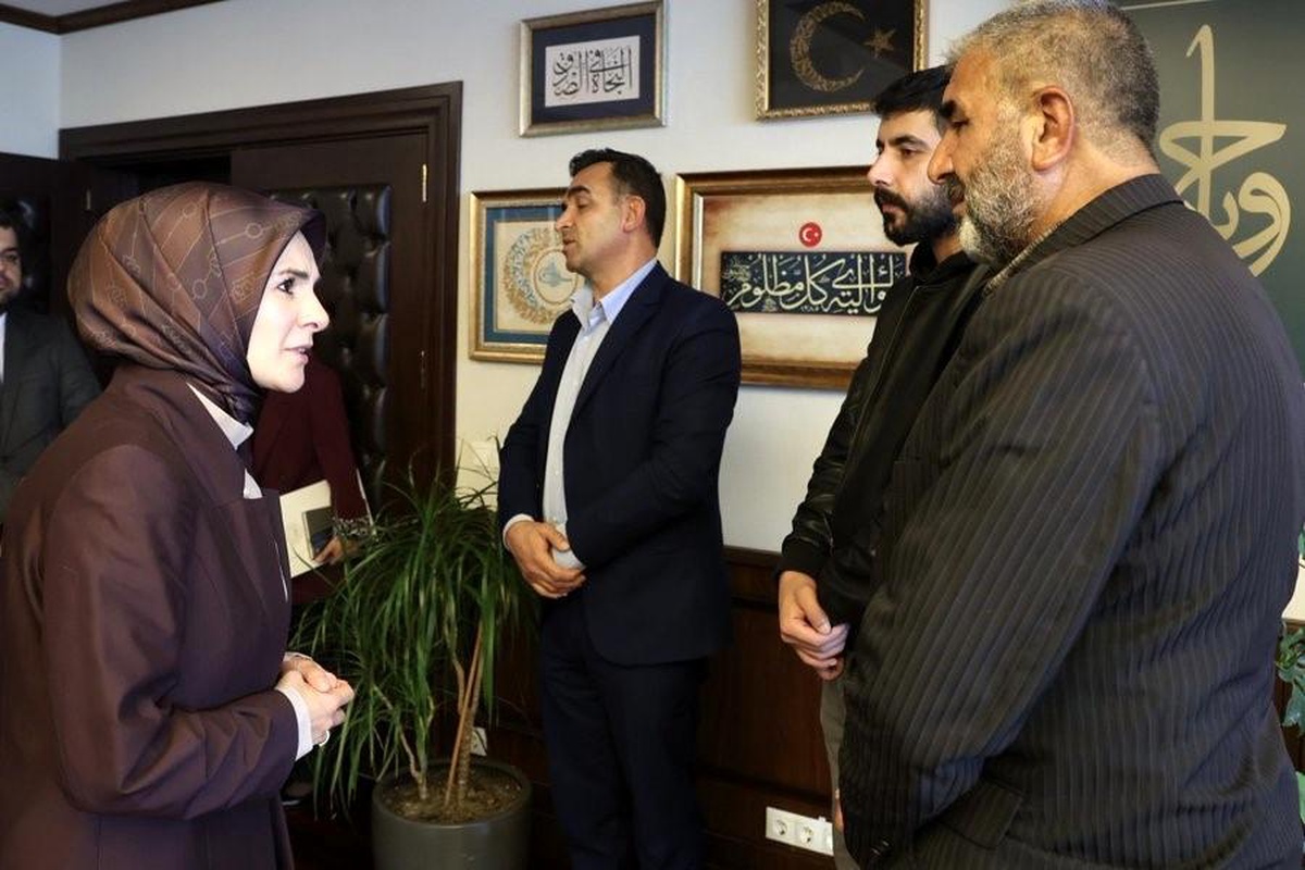 Bakan Göktaş, Rojin\'in Babasıyla Bir Araya Geldi