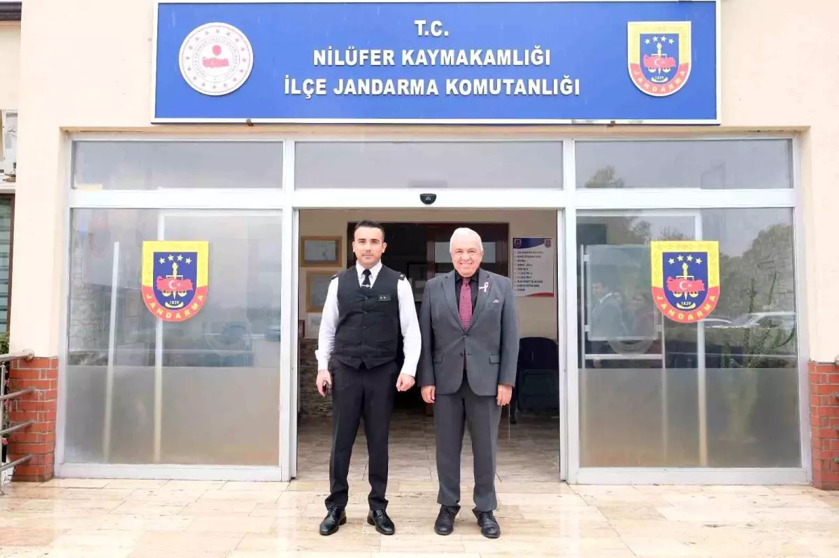 Nilüfer Belediye Başkanı Özdemir, Jandarma Komutanı Önderışık\'ı Ziyaret Etti