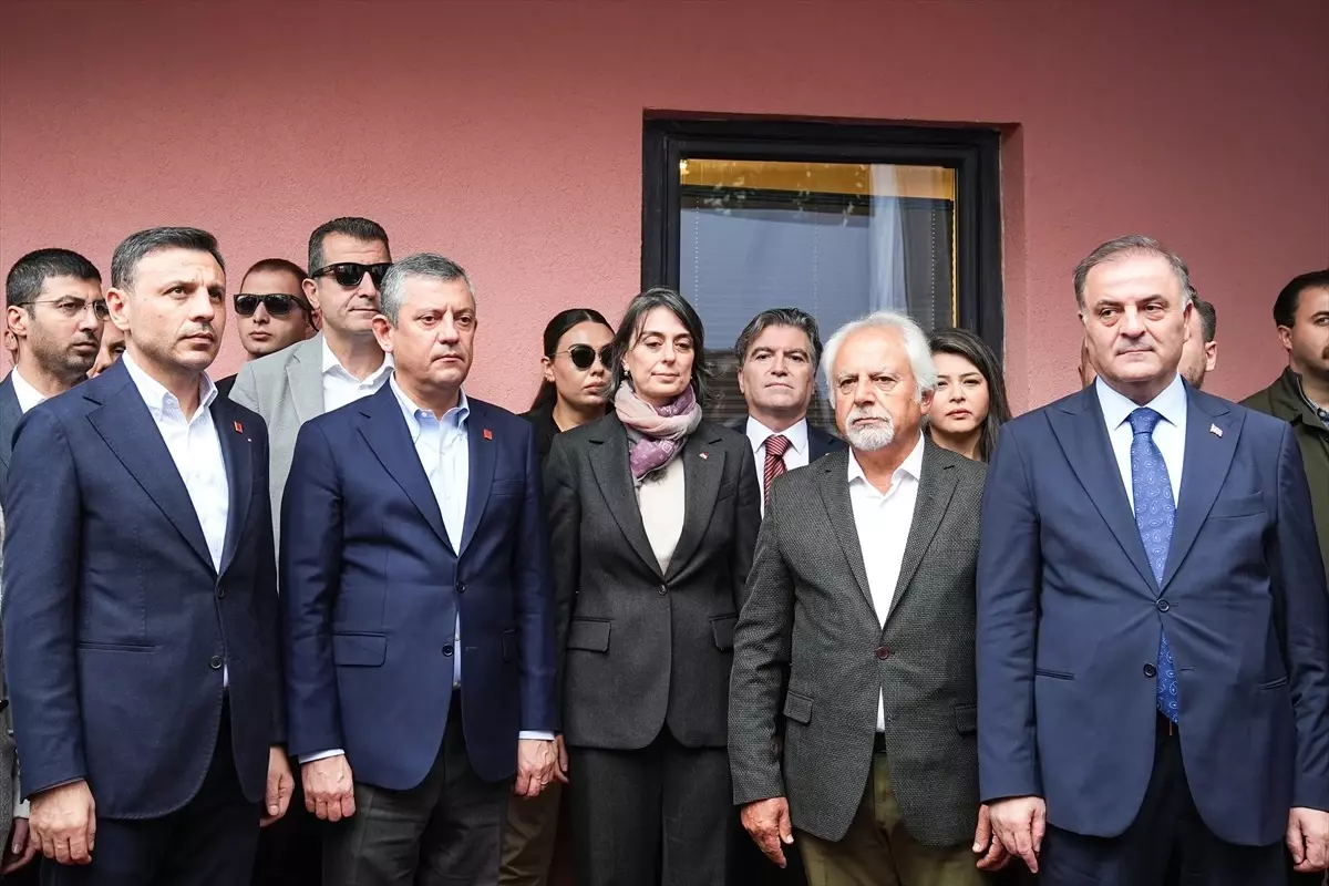 CHP, 47 Yıl Sonra Birinci Parti Oldu