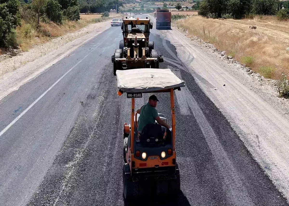 Demirci-Selendi Yoluna Yeni İhale