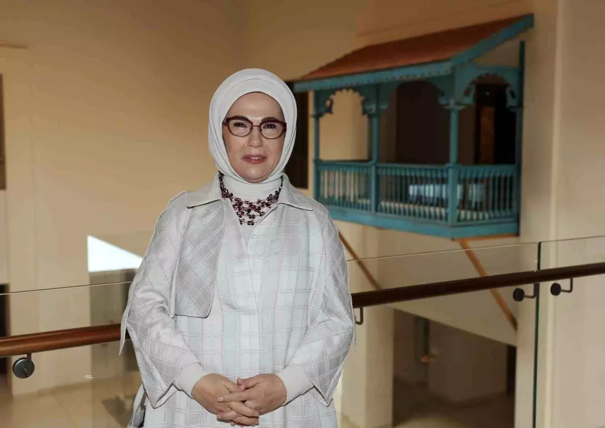 Emine Erdoğan, Umman\'daki Ulusal Müze\'yi ziyaret etti