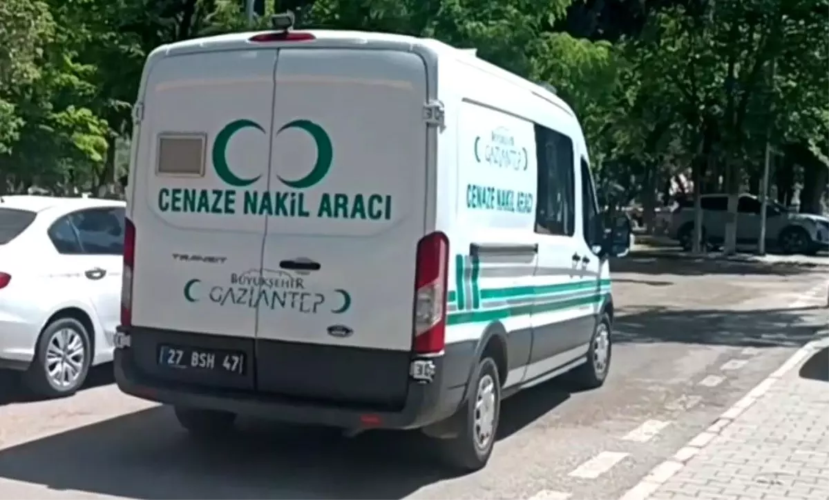 Gaziantep\'te 13 Yaşındaki Çocuk Bıçaklandı, Hayatını Kaybetti