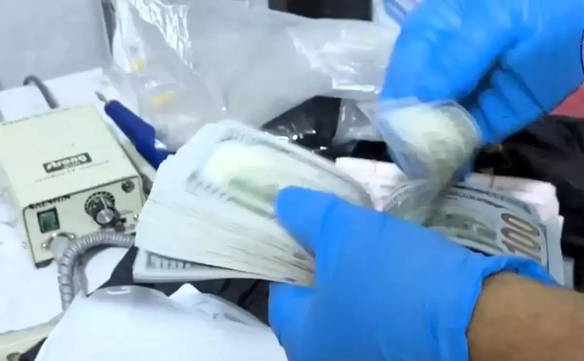 Iğdır\'da Ruhsatsız Diş Kliniğine Baskın