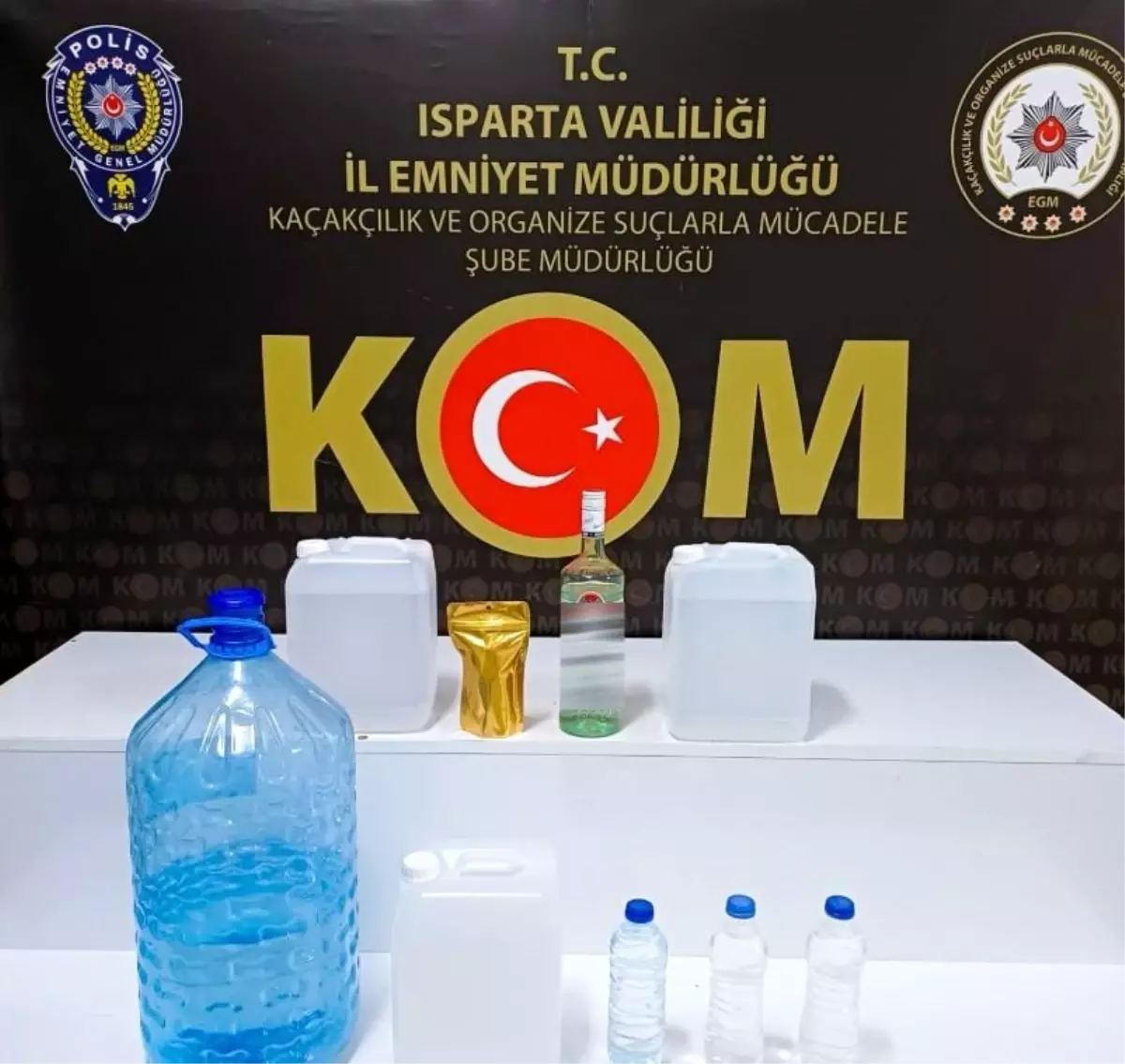 Isparta\'da 54 Litre Kaçak Alkol Ele Geçirildi