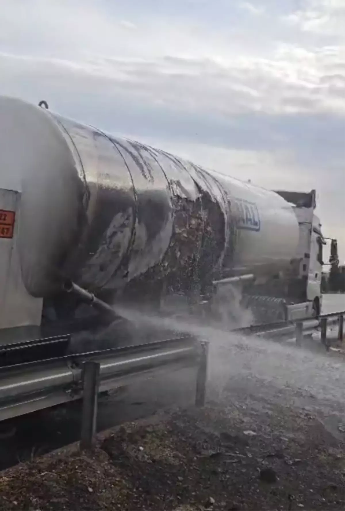 Pozantı\'da Tanker Yangını