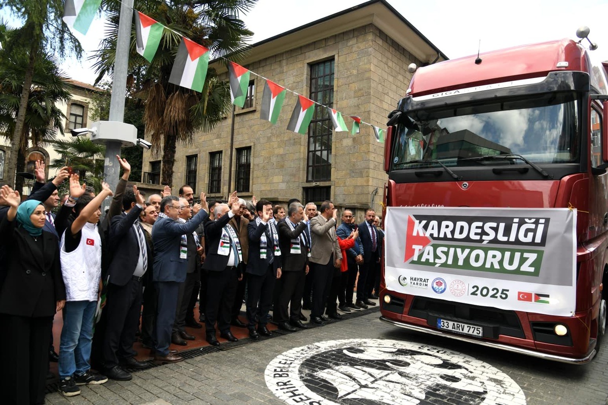 Trabzon\'dan Gazze\'ye 250 Ton İnsani Yardım Gönderildi