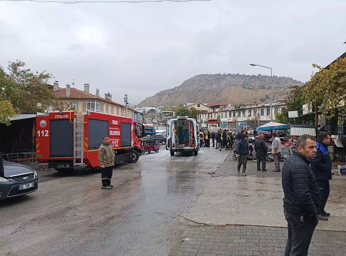 Tosya\'da İş Yerinde Yangın: 2 Yaralı