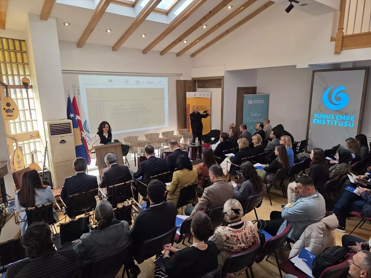 Türkçenin Zenginliği Priştine\'de Konuşuldu