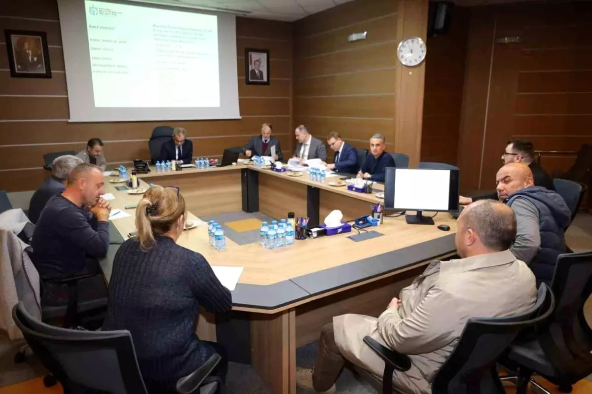 Kocaeli\'de Kurallara Uymayan Şoförlere ve Tarihi Geçmiş Ürünlere Cezalar Kesildi