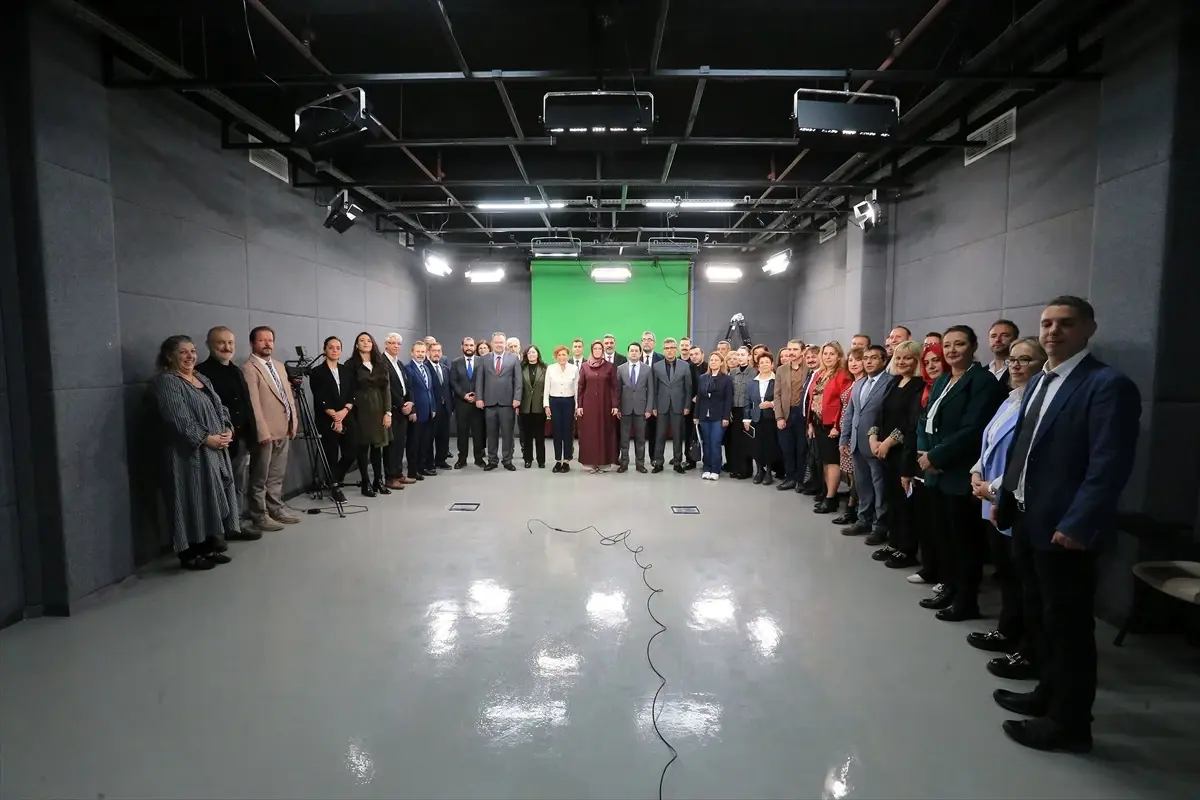 MCBÜ\'de Radyo ve Sinema Stüdyosu Açıldı