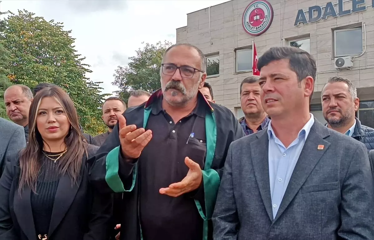İmamoğlu\'na Protestoda Davalı 10 Kişinin İlk Duruşması