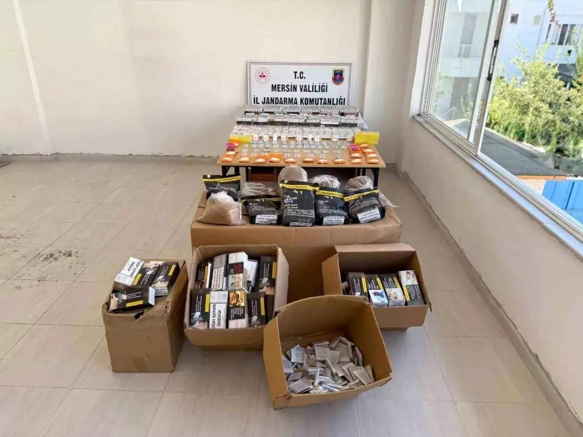 Mersin\'de Kaçak Makaron Operasyonu