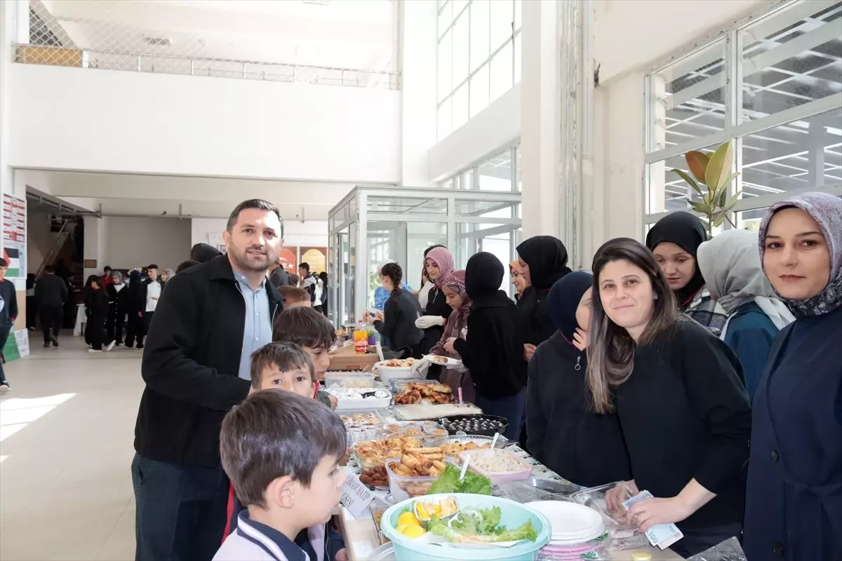 Narman\'da Gazze İçin Yardım Kermesi