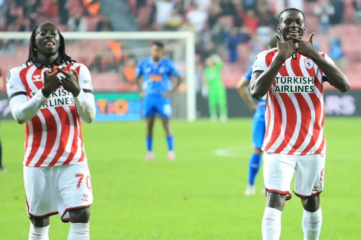 Samsunspor\'dan bir görkemli zafer daha: 2\'de 2