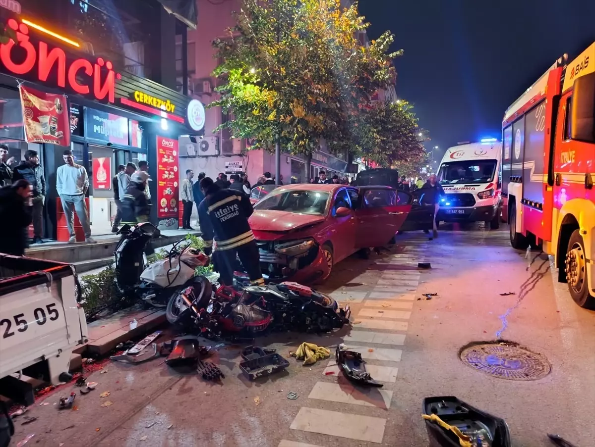 Çerkezköy\'de Zincirleme Kaza: 3 Yaralı