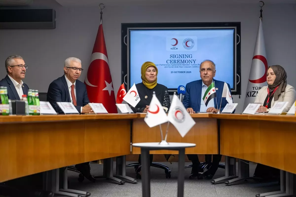 Türk Kızılay ile Suriye Arap Kızılayı arasında 3 ayrı alanda protokol imzalandı