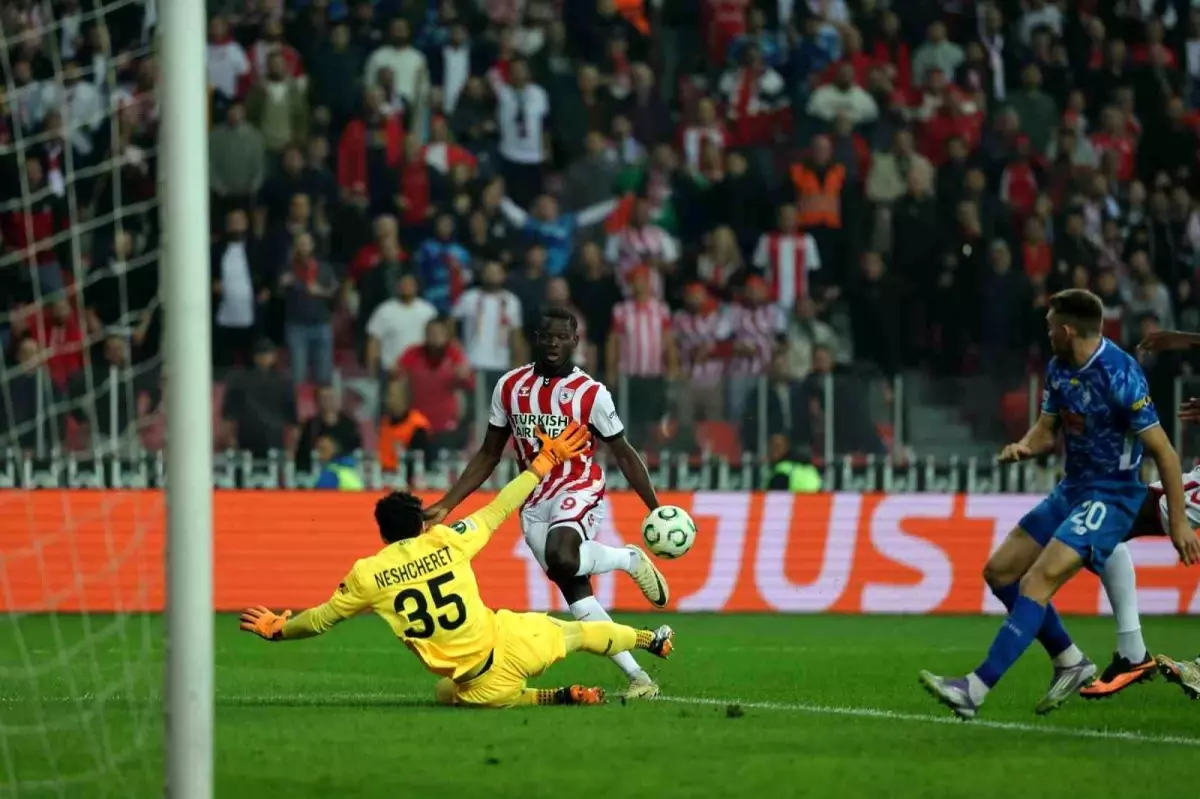 Samsunspor 2-0 Önde