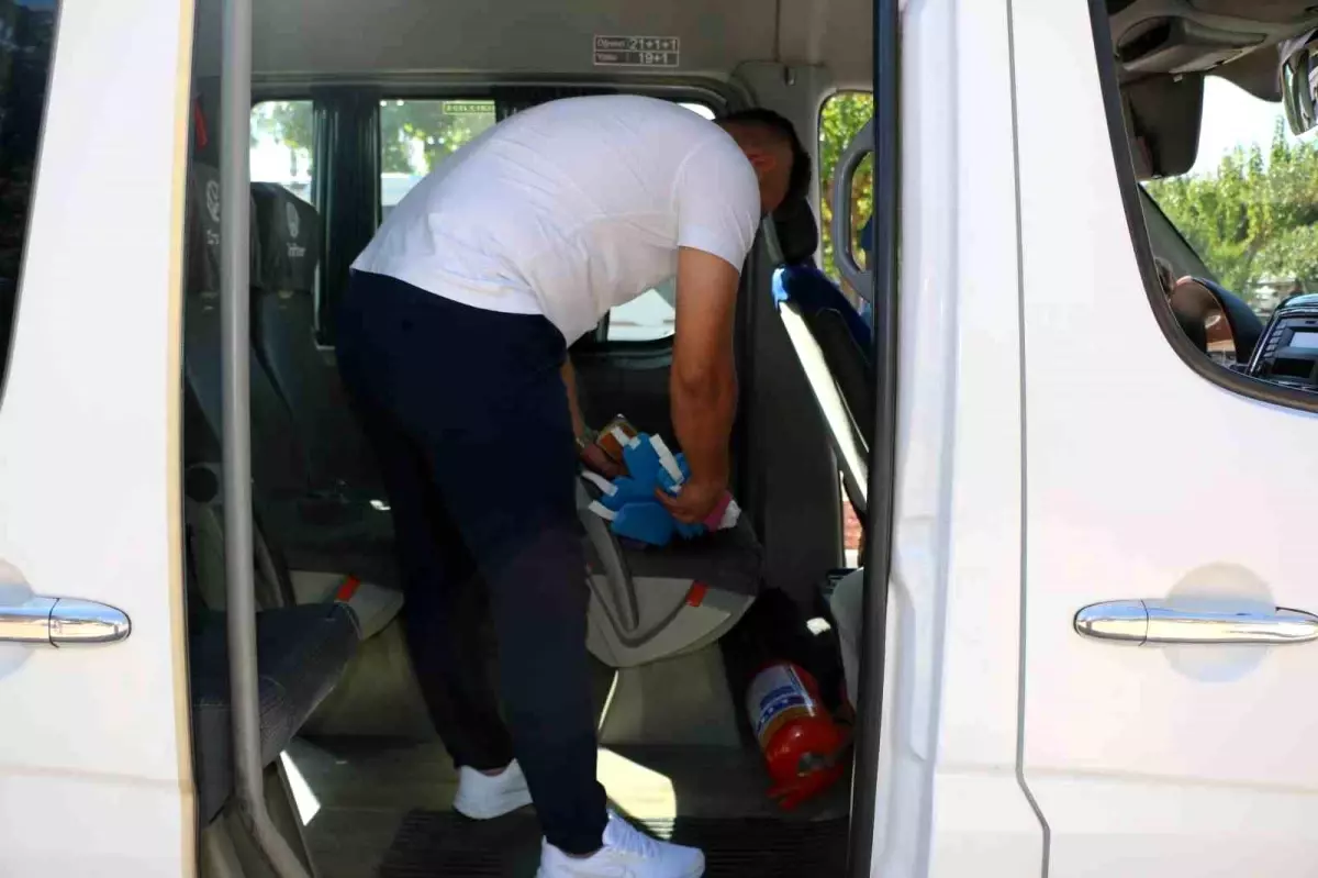 Antalya\'da Okul Servis Araçlarına Kapsamlı Denetim