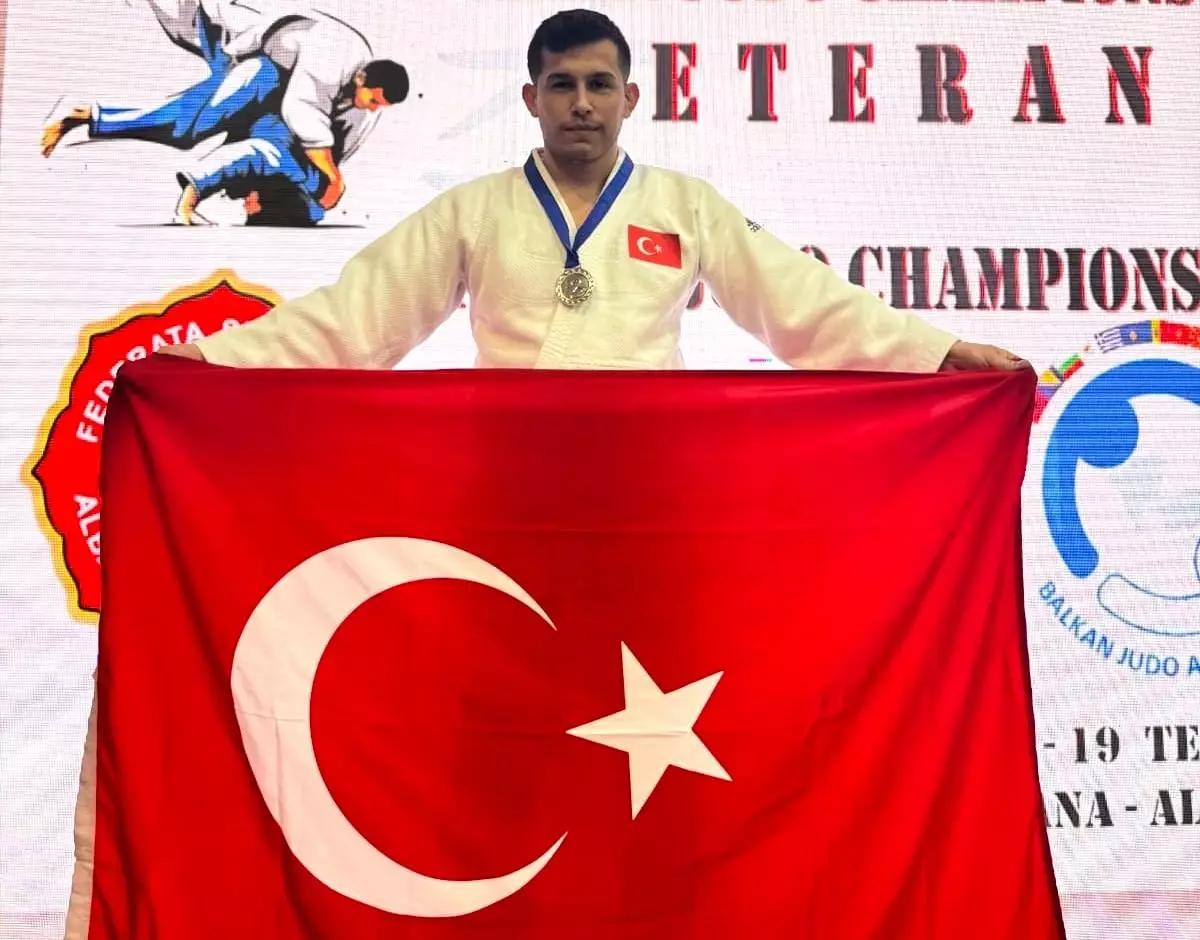 Necati Güven, Arnavutluk\'ta Çifte Madalya Kazandı