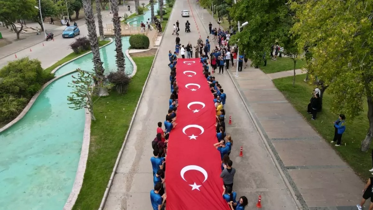 Akdeniz Üniversitesi\'nde Cumhuriyet Koşusu