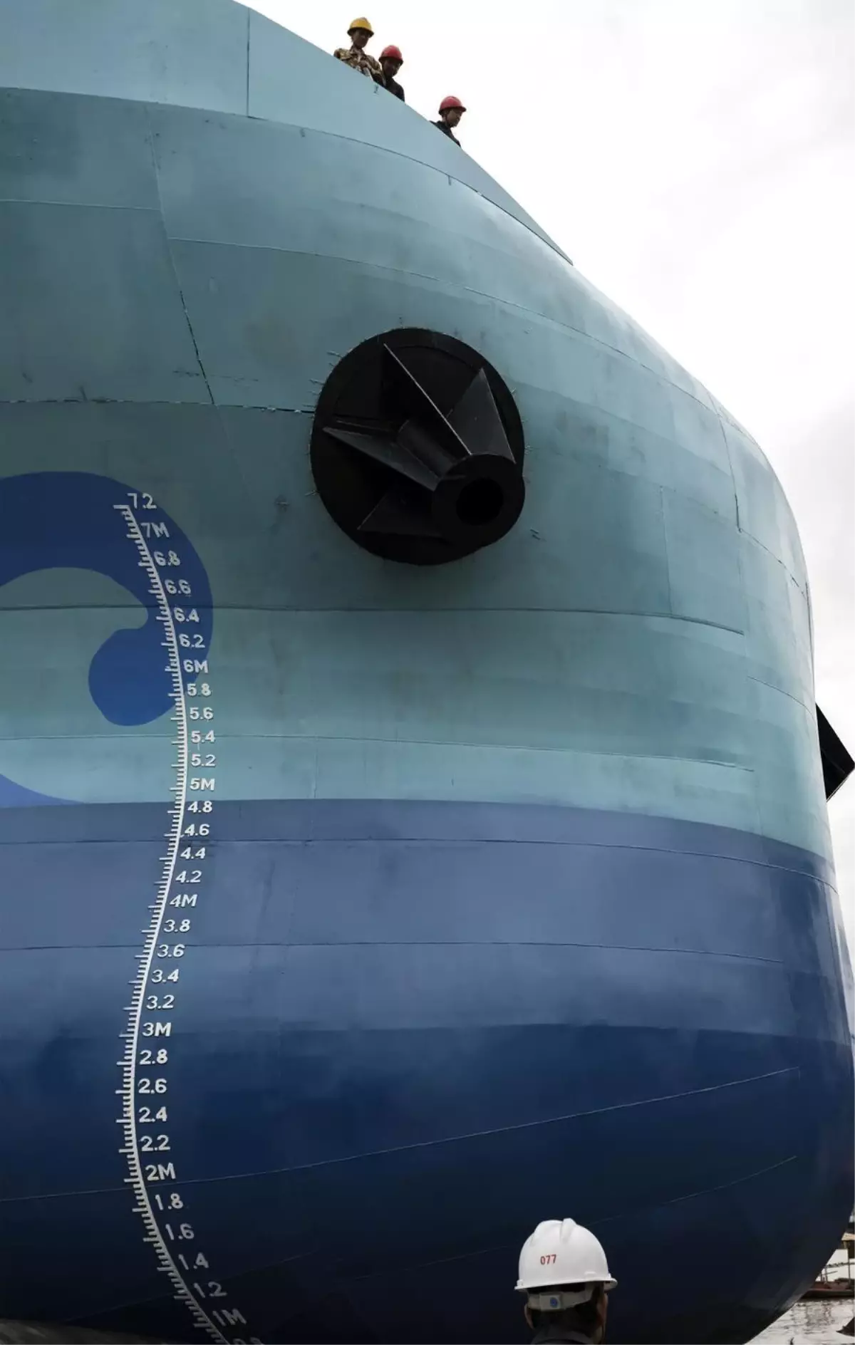 Çin\'in Elektrikli Dökme Yük Gemisi Suya İndirildi