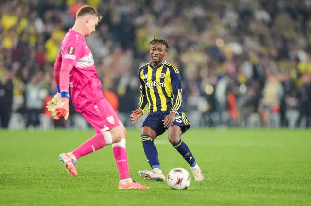 Atılan manşetleri görmeniz lazım! Bütün ülke Fenerbahçe'yi konuşuyor Atılan manşetleri görmeniz lazım! Bütün ülke Fenerbahçe'yi konuşuyor