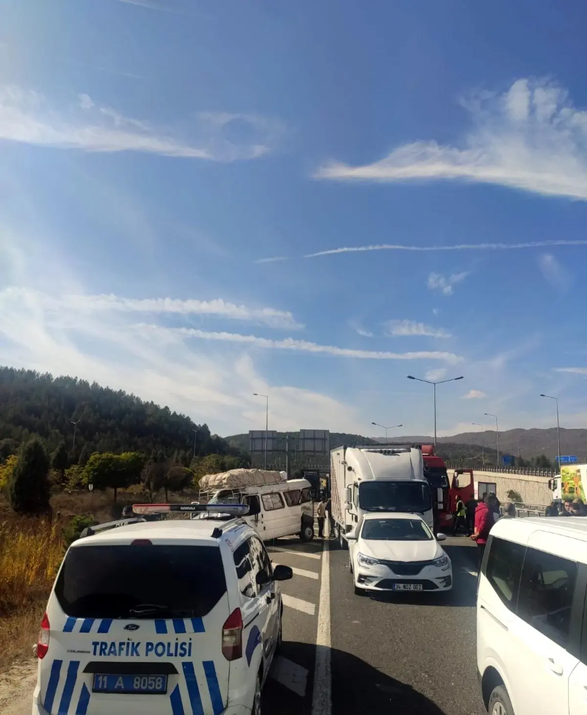 Bozüyük\'te Zincirleme Kaza: 3 Yaralı