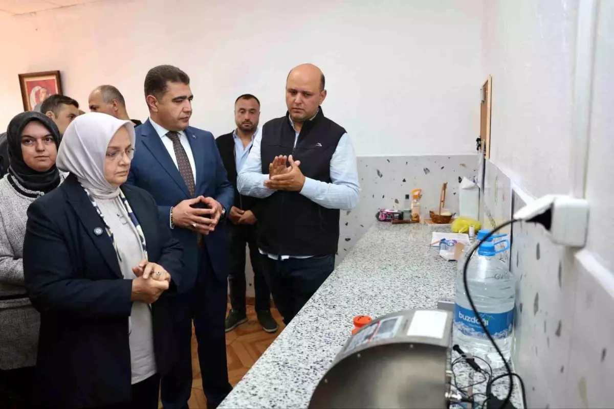 Düzce\'de Çiğ Süt Toplama Merkezi Açıldı