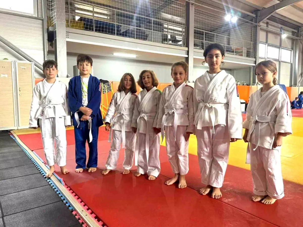 Düzce Judocuları Kemer Sınavını Başarıyla Geçti