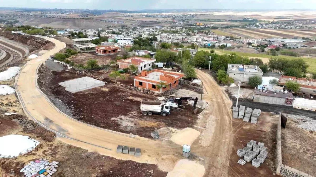 Diyarbakır\'da Geyiktepe Mahallesi\'ne Uzun Beklenen Altyapı Hizmetleri Başladı