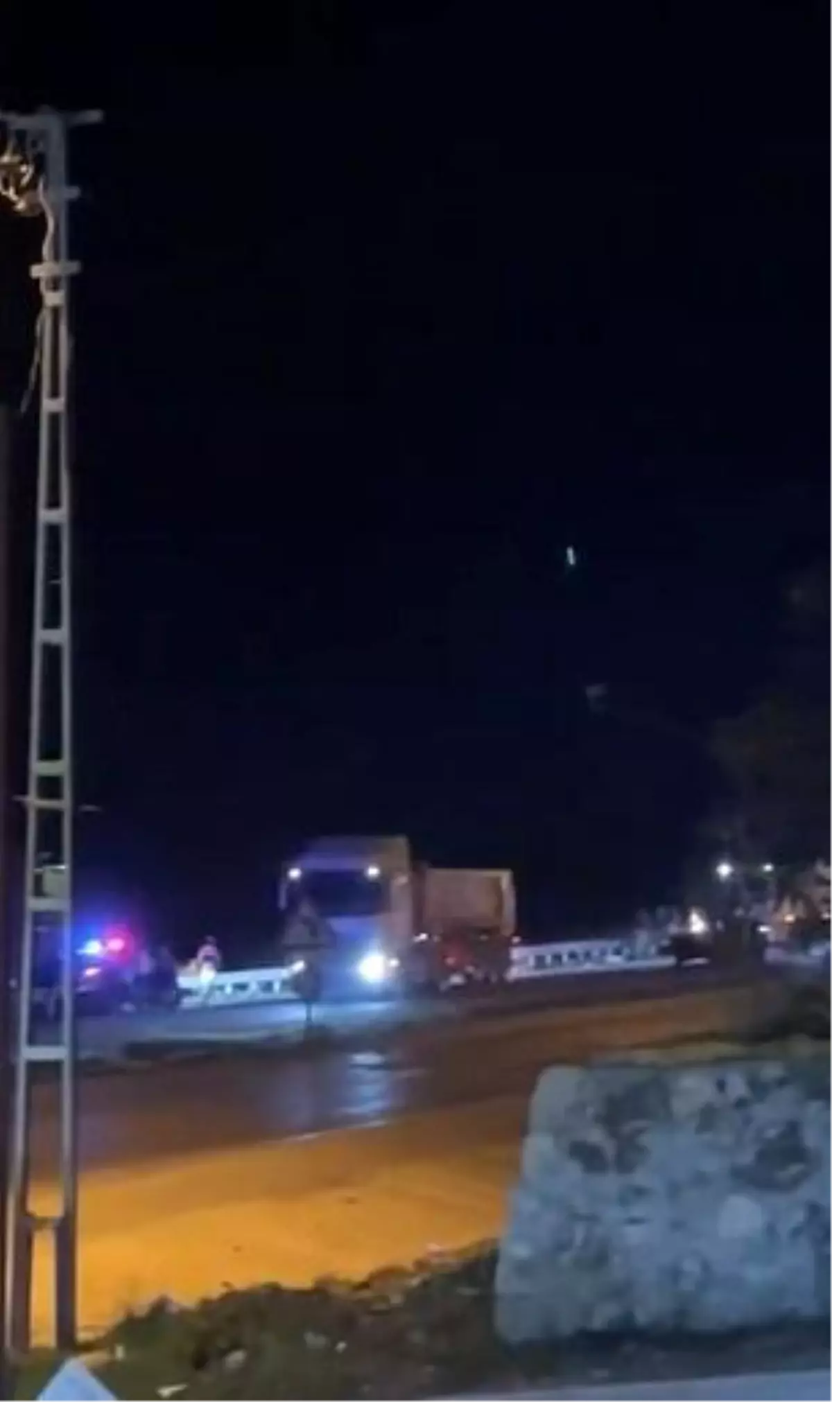 Hatay\'da Trafik Kazası: 19 Yaşındaki Sürücü Hayatını Kaybetti