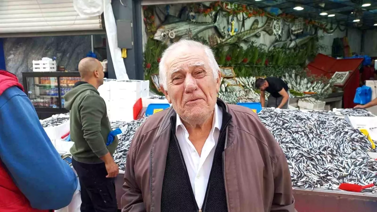 Edirne\'de Hamsi Fiyatları Düşüşte!